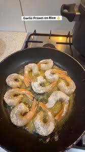 PRAWNS PANE, CHIPS OR RICE