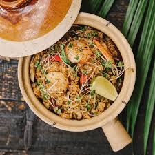 HOT CHILLI PRAWNS CHIPS OR RICE Grilled JUMBO