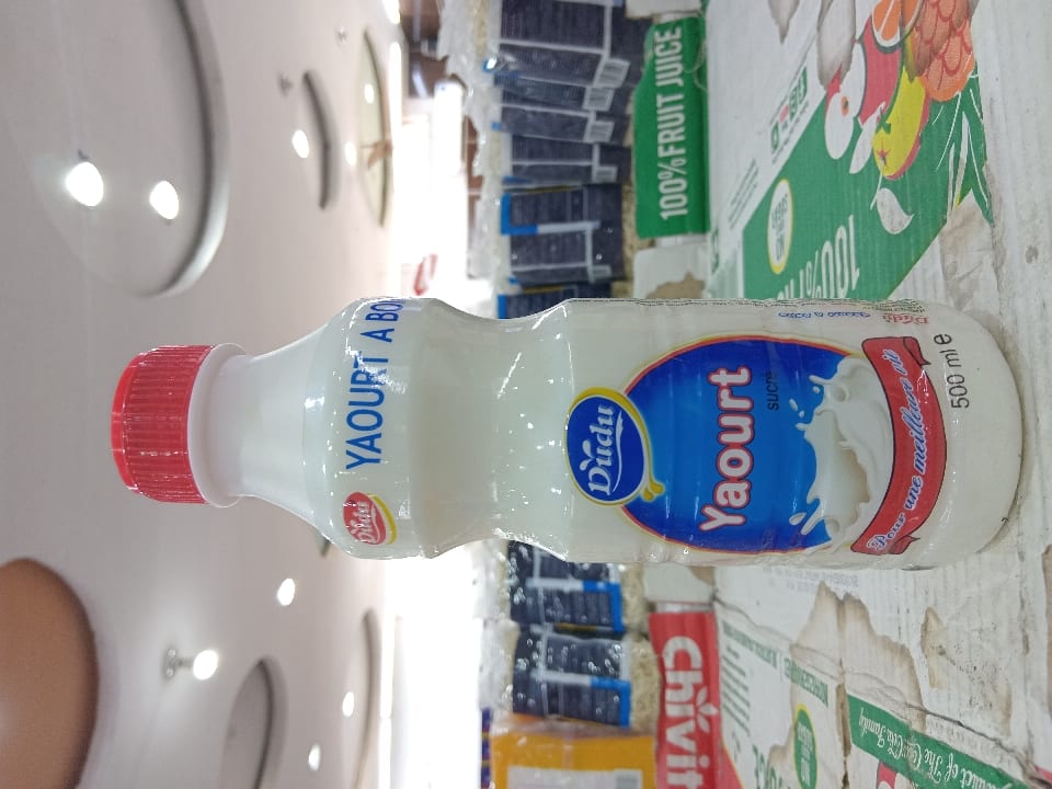Dude YAOURT A BOIRE