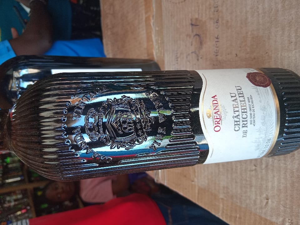 Chateau de Richelieu(Red Semi sweet wine