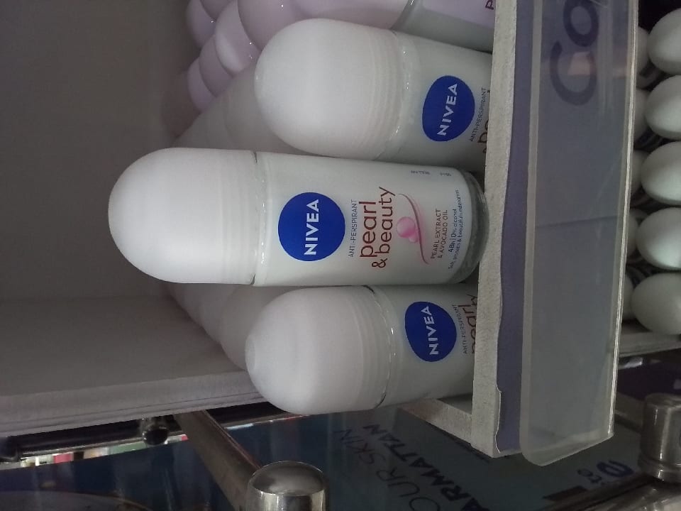 Nivea roll on