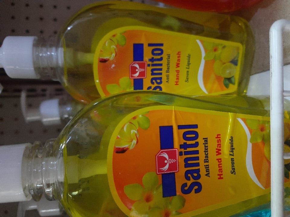 Sanitol hand-wash 500ml