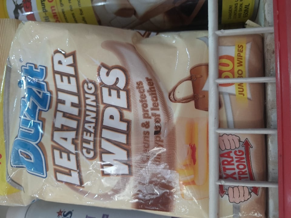 Duzzit leather cleaning wipes