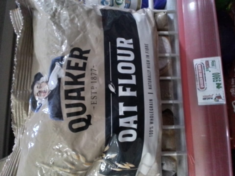 Quaker Oat flour 900g