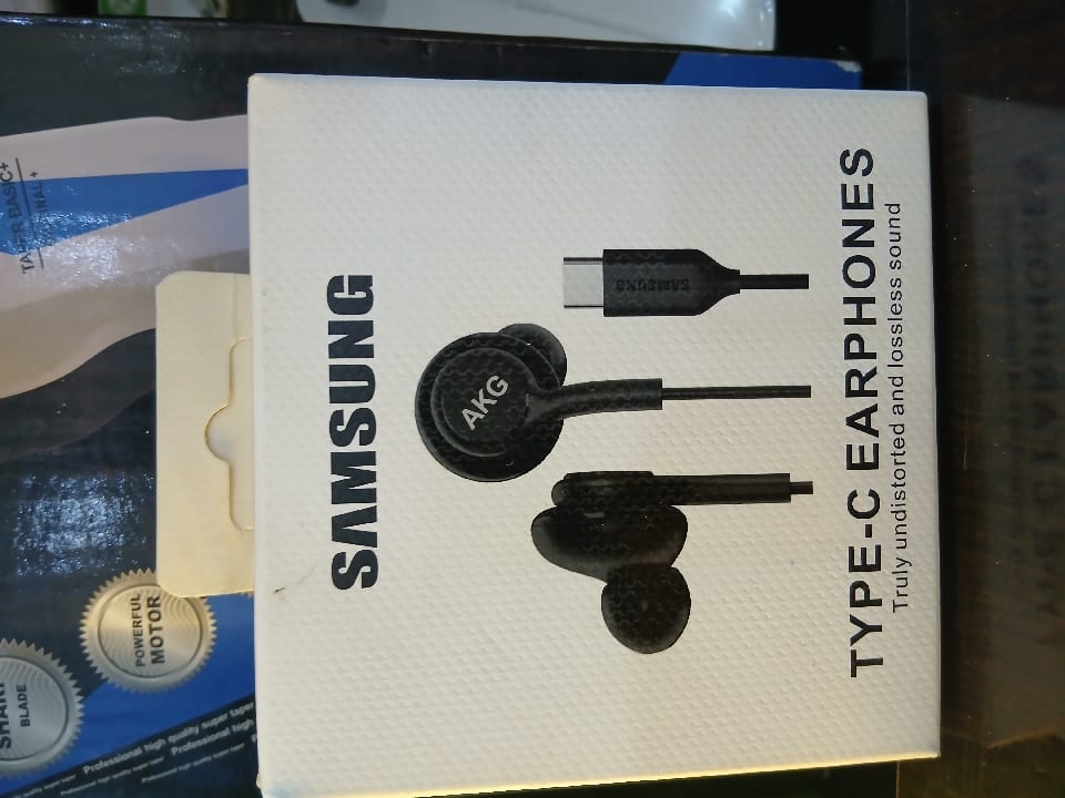 Samsung type-c earphones