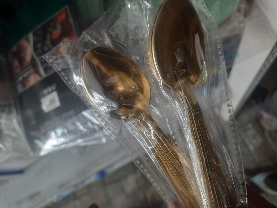 Golden teaspoon pack of 6pcs