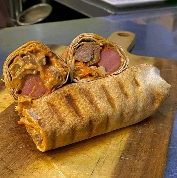 chicken sharwama with sausage